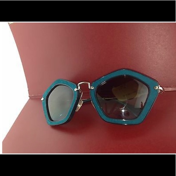 Miu Miu Sunglasses - Picture 10 of 12